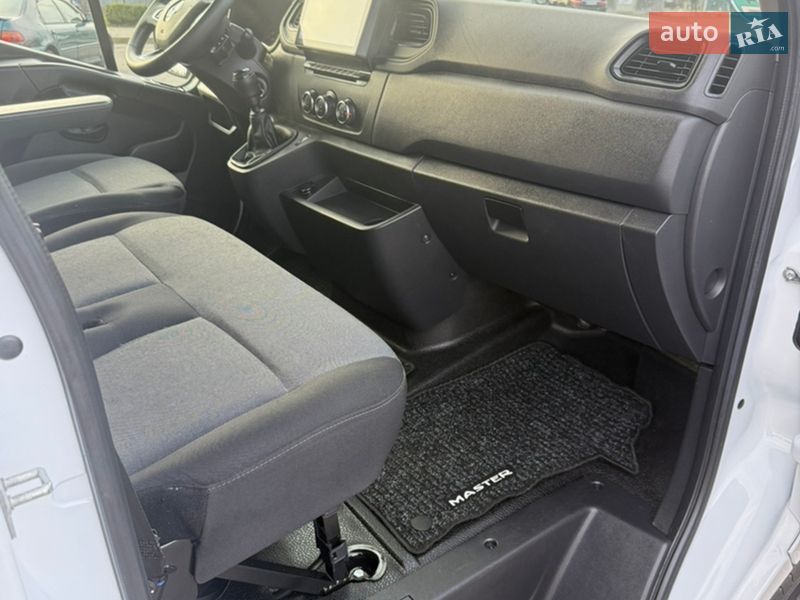 Грузовой фургон Renault Master 2022 в Киеве