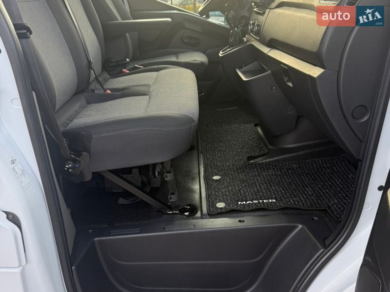 Грузовой фургон Renault Master 2022 в Киеве