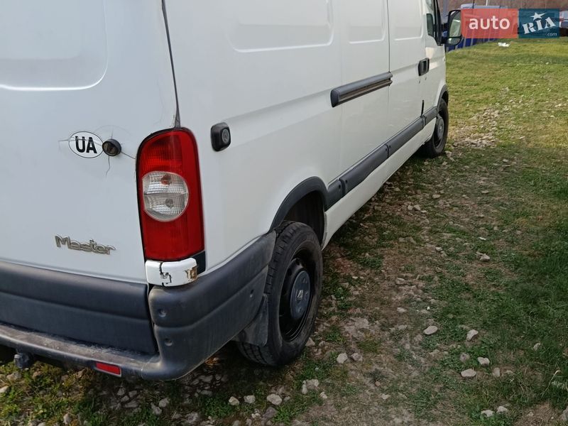 Вантажний фургон Renault Master 2005 в Львові
