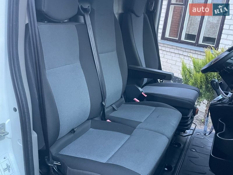 Грузовой фургон Renault Master 2017 в Ковеле