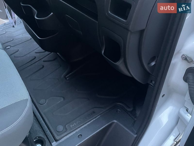 Грузовой фургон Renault Master 2017 в Ковеле