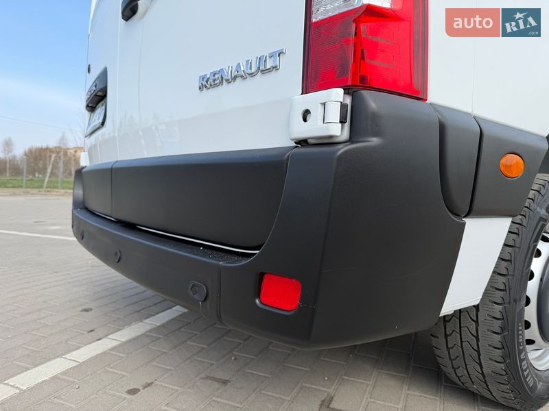 Вантажний фургон Renault Master 2023 в Дубні