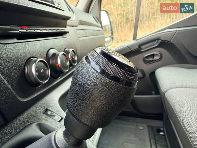 Вантажний фургон Renault Master 2022 в Києві