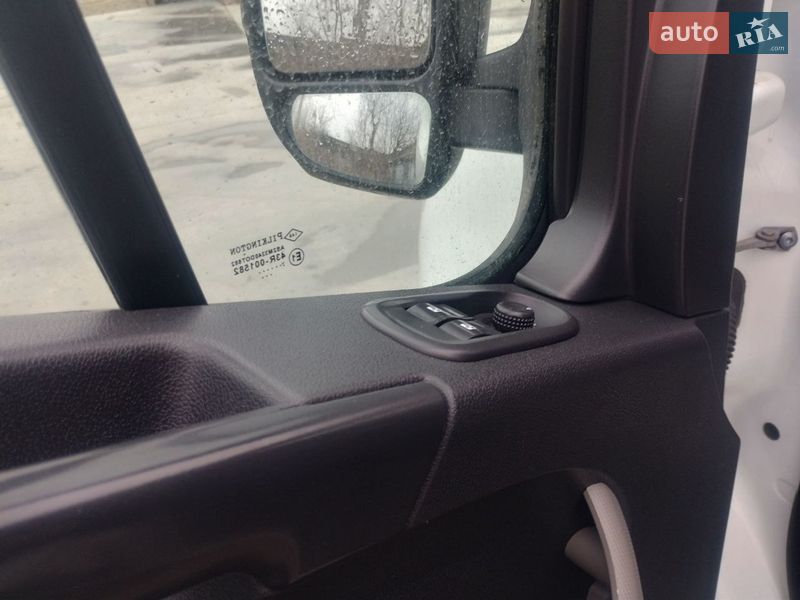 Грузовой фургон Renault Master 2017 в Дубно