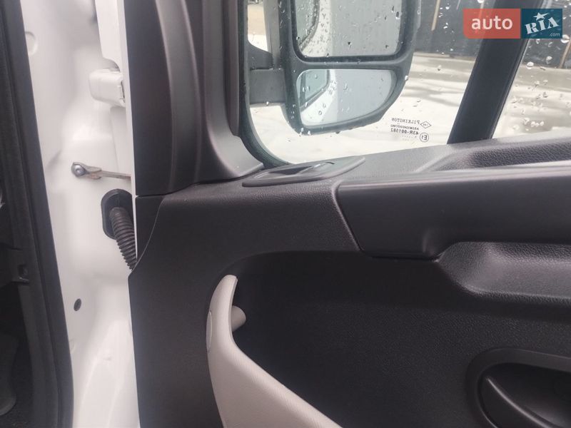 Грузовой фургон Renault Master 2017 в Дубно