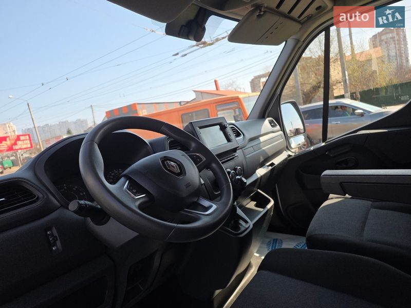 Вантажний фургон Renault Master 2022 в Одесі