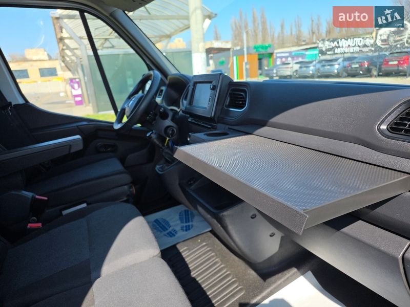 Вантажний фургон Renault Master 2022 в Одесі