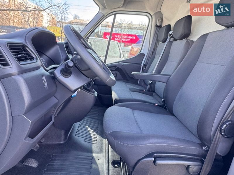 Грузовой фургон Renault Master 2022 в Киеве
