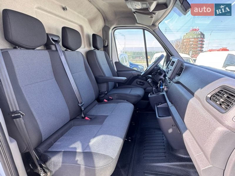 Грузовой фургон Renault Master 2022 в Киеве