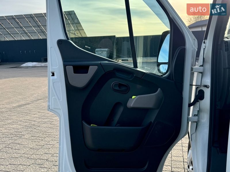 Автовоз Renault Master 2018 в Самборі