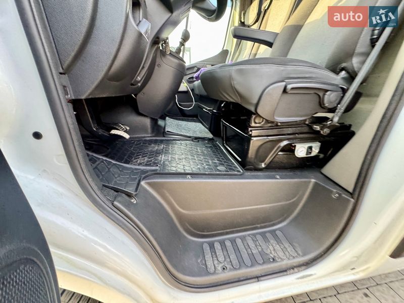 Автовоз Renault Master 2018 в Самборі