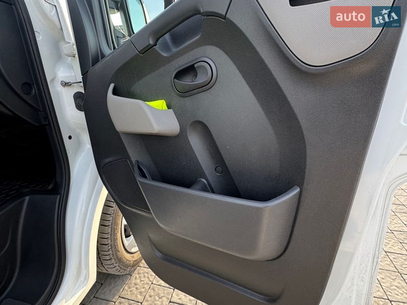 Автовоз Renault Master 2018 в Самборі