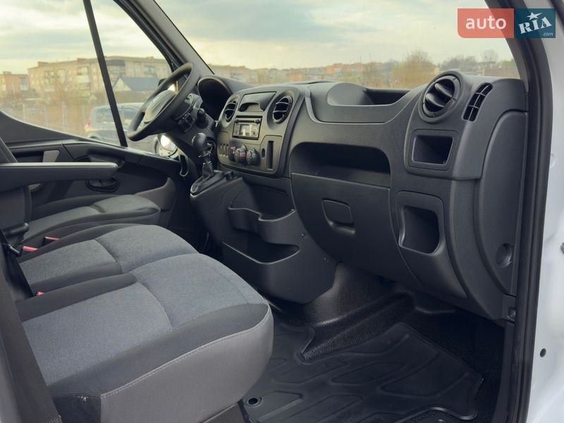 Вантажний фургон Renault Master 2019 в Дубні