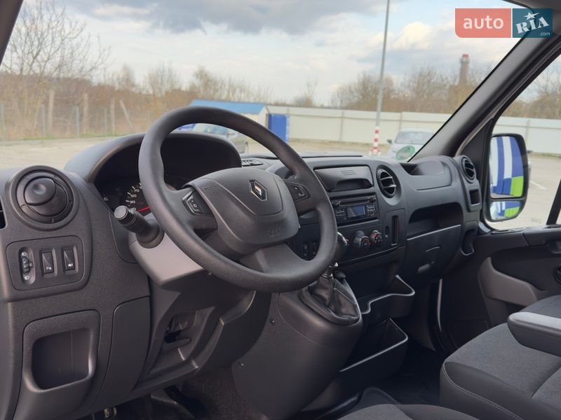 Вантажний фургон Renault Master 2019 в Дубні