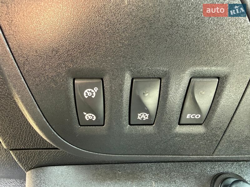 Грузовой фургон Renault Master 2018 в Львове