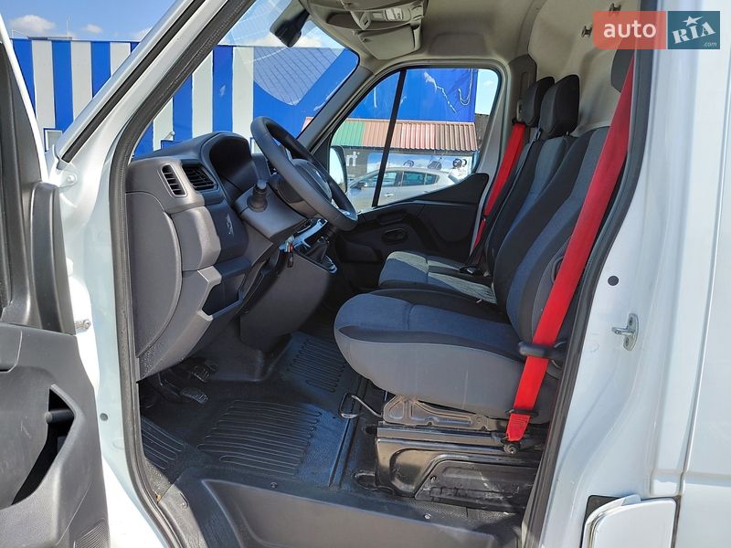 Вантажний фургон Renault Master 2023 в Івано-Франківську