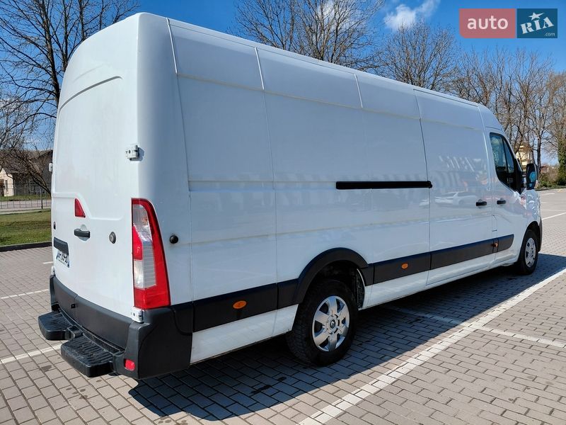 Вантажний фургон Renault Master 2023 в Івано-Франківську