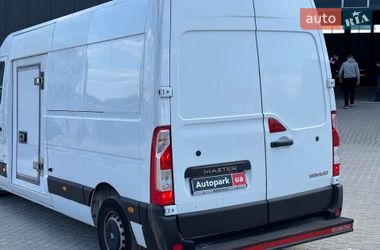 Грузовой фургон Renault Master 2017 в Львове