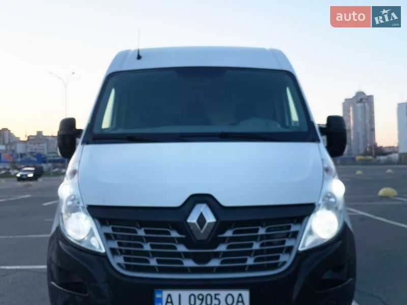 Грузопассажирский фургон Renault Master 2015 в Киеве