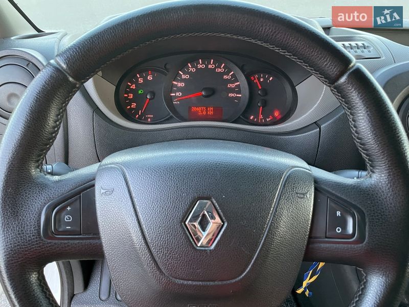 Грузопассажирский фургон Renault Master 2015 в Киеве