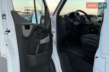 Грузопассажирский фургон Renault Master 2015 в Киеве
