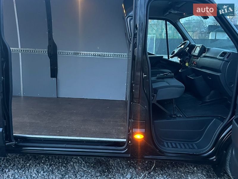 Грузовой фургон Renault Master 2020 в Львове
