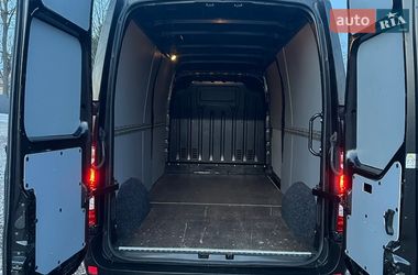 Грузовой фургон Renault Master 2020 в Львове