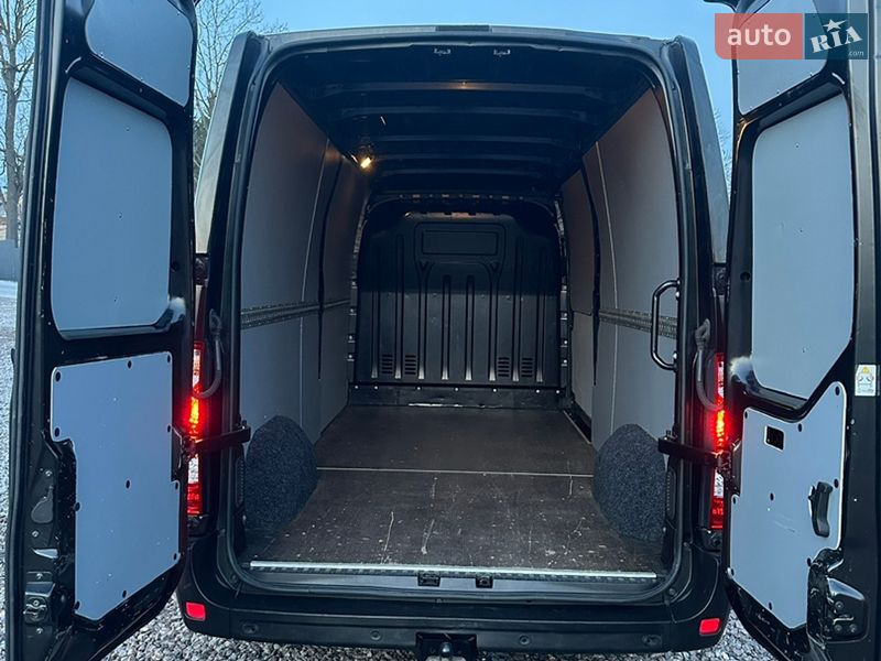 Грузовой фургон Renault Master 2020 в Львове