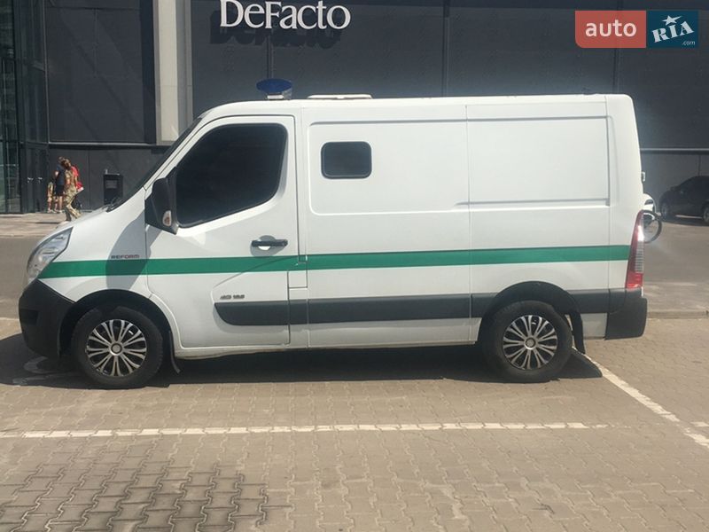 Бронированный автомобиль Renault Master 2013 в Киеве