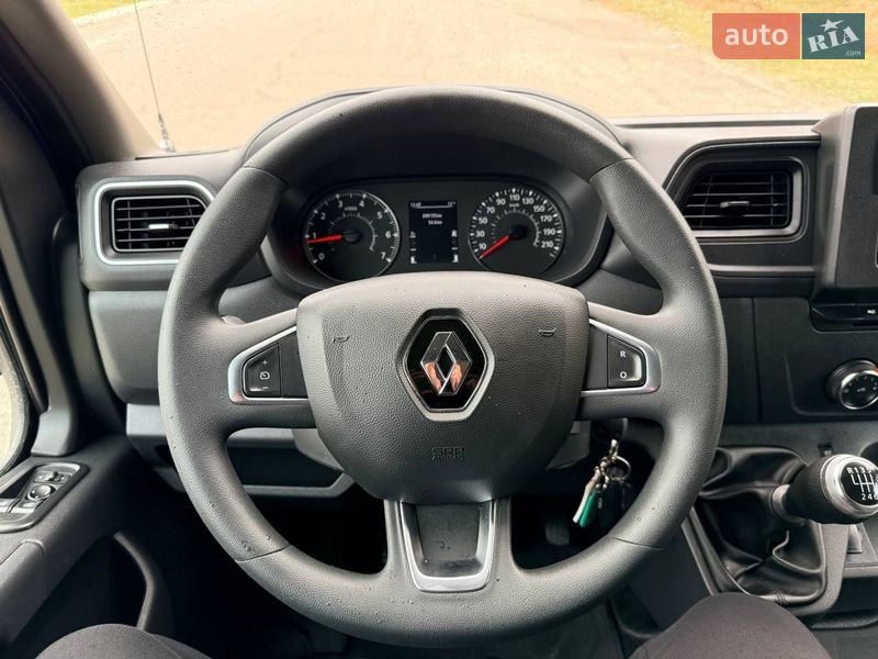 Тентованый Renault Master 2022 в Киеве