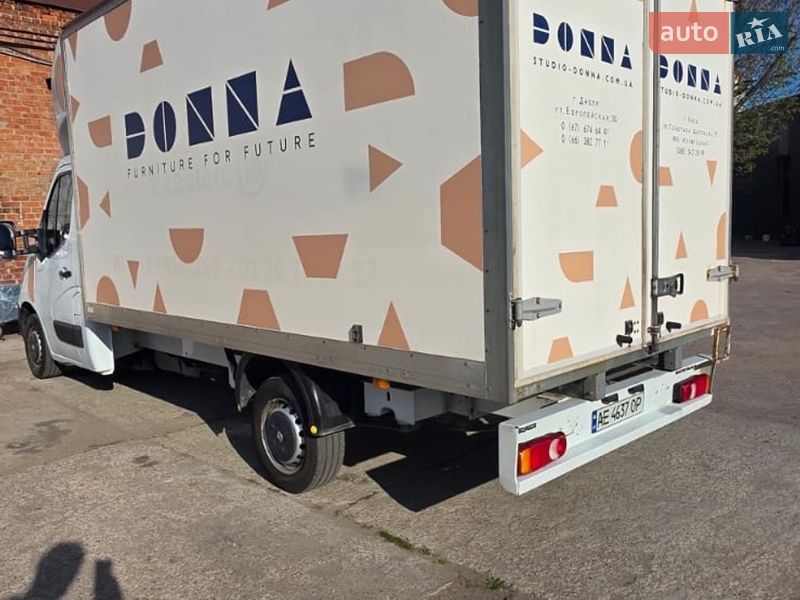 Грузовой фургон Renault Master 2016 в Днепре