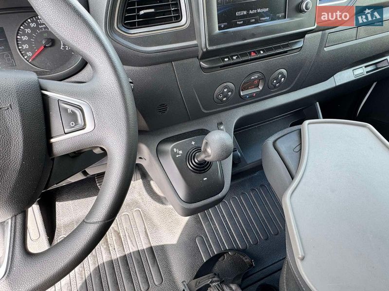 Грузовой фургон Renault Master 2023 в Киеве