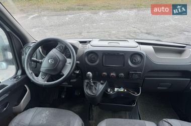 Грузопассажирский фургон Renault Master 2017 в Львове