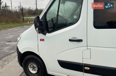 Грузопассажирский фургон Renault Master 2017 в Львове