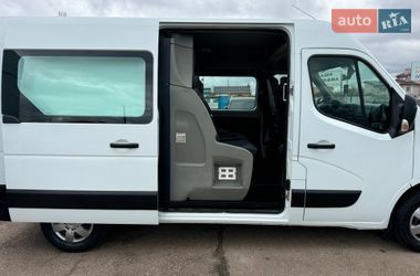 Грузопассажирский фургон Renault Master 2017 в Киеве