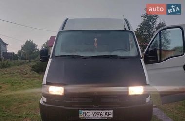 Грузовой фургон Renault Master 2001 в Львове
