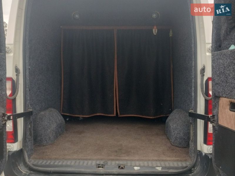 Вантажопасажирський фургон Renault Master 2015 в Костопілі