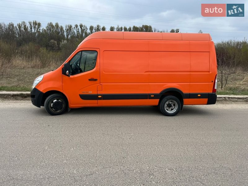 Вантажний фургон Renault Master 2018 в Львові
