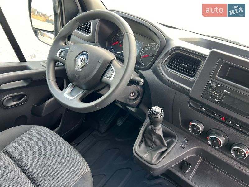 Грузовой фургон Renault Master 2022 в Дубно