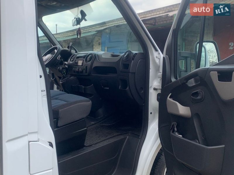 Тентованый Renault Master 2016 в Львове