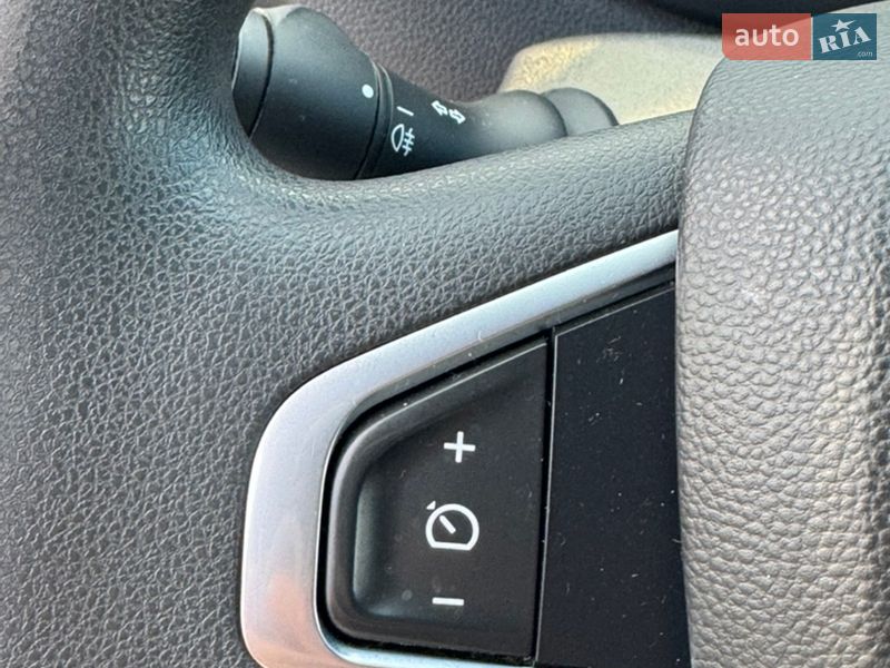 Вантажний фургон Renault Master 2023 в Святопетрівське