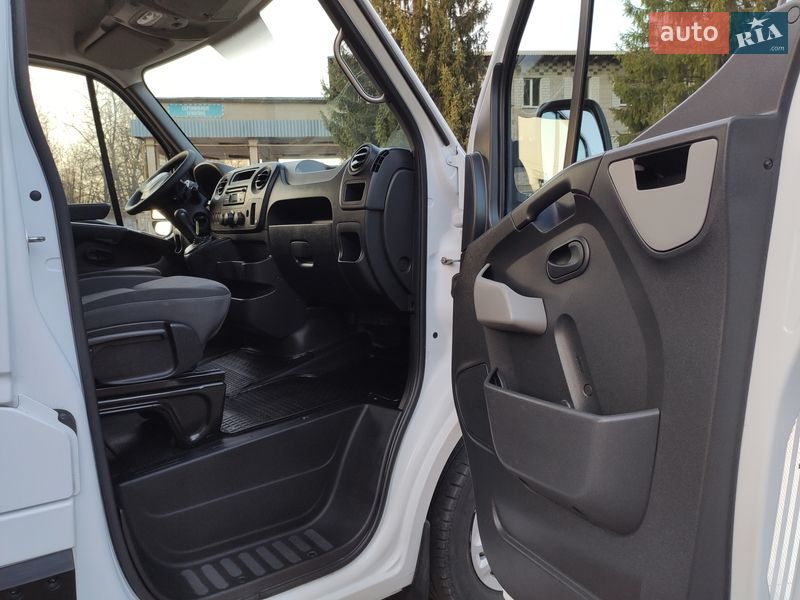 Грузовой фургон Renault Master 2017 в Бердичеве