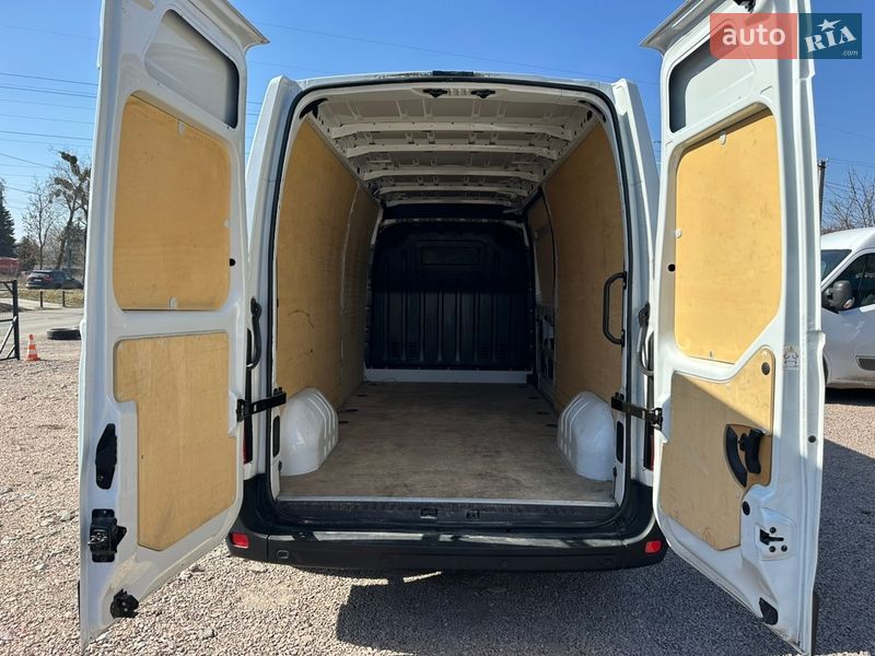 Вантажний фургон Renault Master 2021 в Рівному