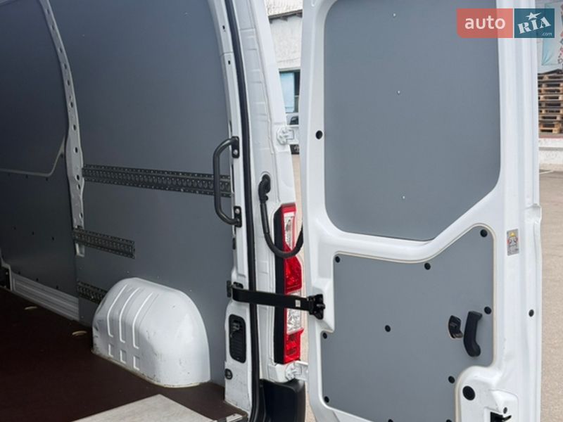 Вантажний фургон Renault Master 2021 в Луцьку