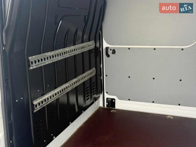 Вантажний фургон Renault Master 2021 в Луцьку