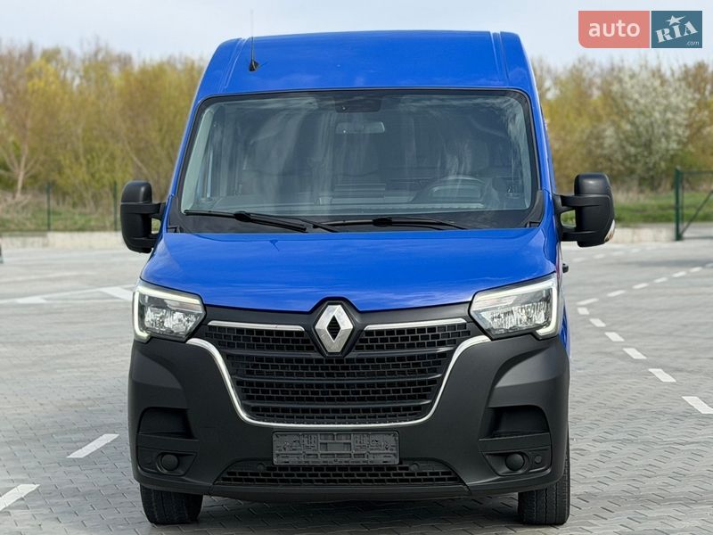 Грузовой фургон Renault Master 2022 в Дубно