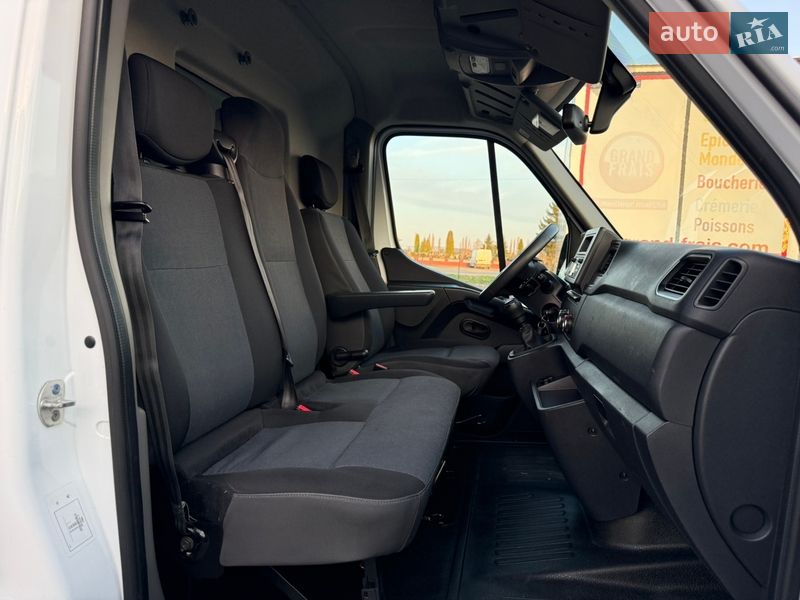 Вантажний фургон Renault Master 2021 в Бердичеві