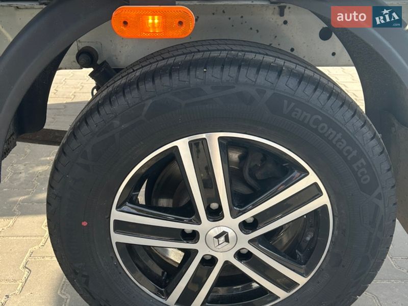 Автовоз Renault Master 2016 в Локачах
