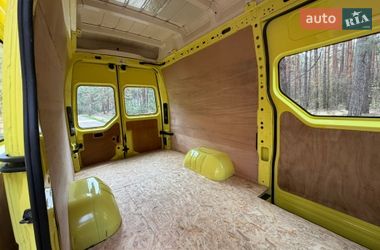 Вантажний фургон Renault Master 2016 в Києві