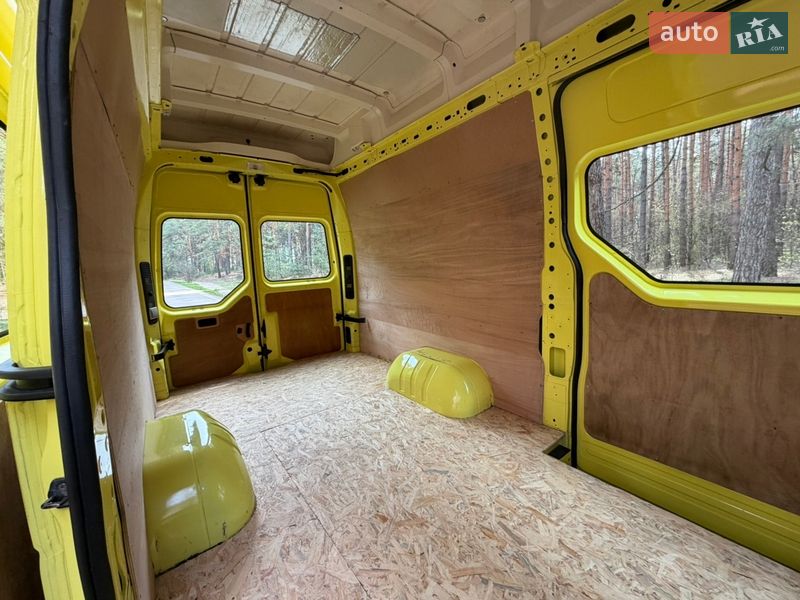 Вантажний фургон Renault Master 2016 в Києві